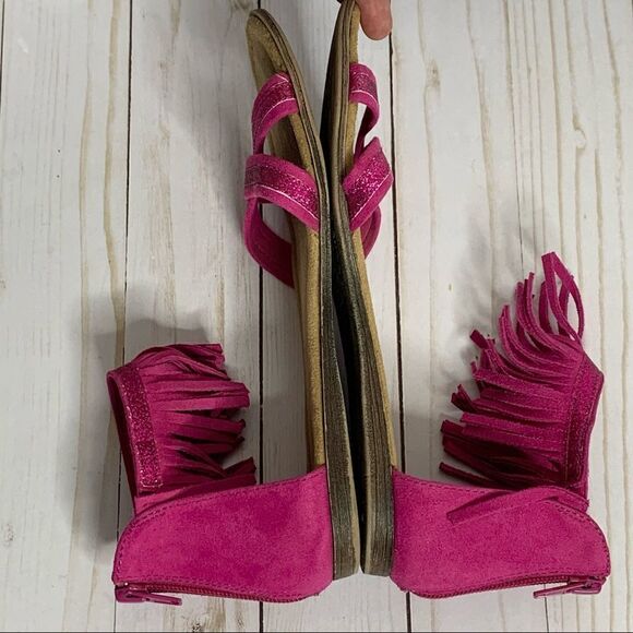 Minnetonka Izzy kids pink fringe sandal - Picture 8 of 15